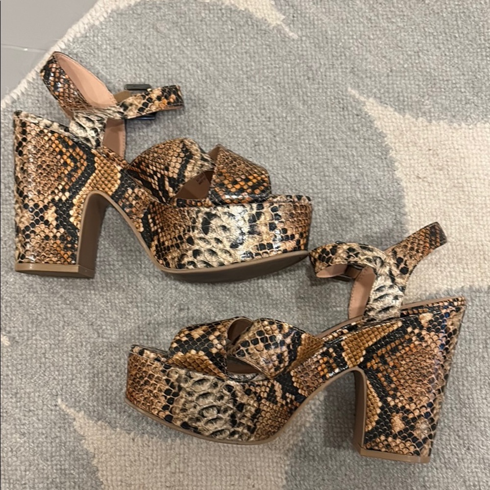 Chinese Laundry Brown and Tan Sandals with Laser-Cut Design